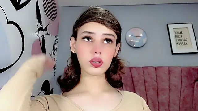 Snapshot of ValeriaAguilar chatting on December 7, 2:30 pm ValeriaAguilar online show from December 7, 2:30 pm