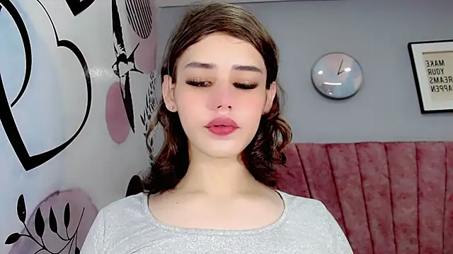 Snapshot of ValeriaAguilar chatting on December 8, 3:13 pm ValeriaAguilar online show from December 8, 3:13 pm