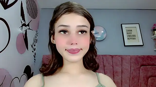 Snapshot of ValeriaAguilar chatting on January 9, 8:33 pm ValeriaAguilar online show from January 9, 8:33 pm