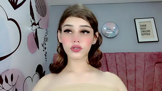 Snapshot of ValeriaAguilar chatting on January 15, 7:55 pm ValeriaAguilar online show from January 15, 7:55 pm