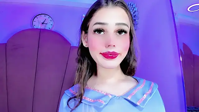 Snapshot of ValeriaAguilar chatting on September 18, 8:58 pm ValeriaAguilar online show from September 18, 8:58 pm