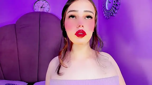 Snapshot of ValeriaAguilar chatting on September 23, 9:43 pm ValeriaAguilar online show from September 23, 9:43 pm