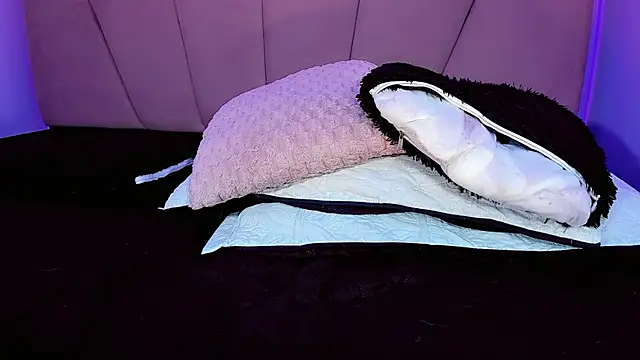 ValeriaAguilar online show from November 8, 9:48 pm