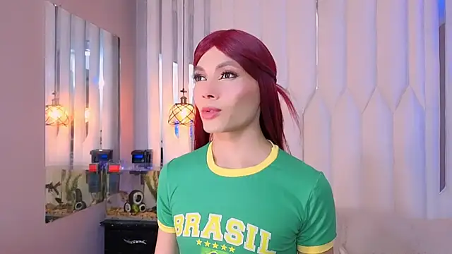 Megan Do Santos online show from June 25, 8:13 pm