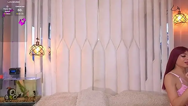 Megan Do Santos online show from July 1, 7:58 pm