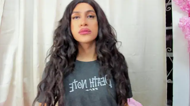 Snapshot of _cat_18 chatting on February 21, 2:06 pm  cat 18 online show from February 21, 2:06 pm