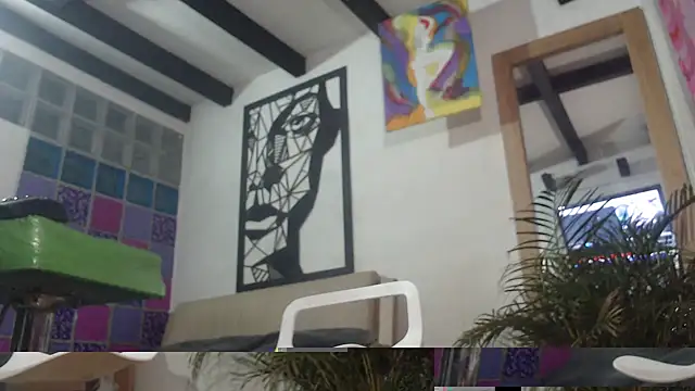 thirstymoonxx online show from June 5, 5:33 am