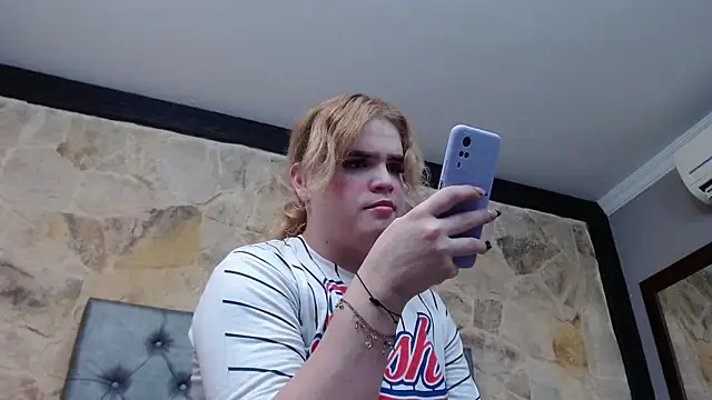 Pearl Michelts online show from February 19, 12:44 pm