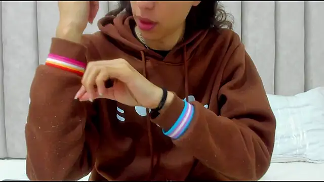 FreyaMoller online show from December 2, 1:36 pm