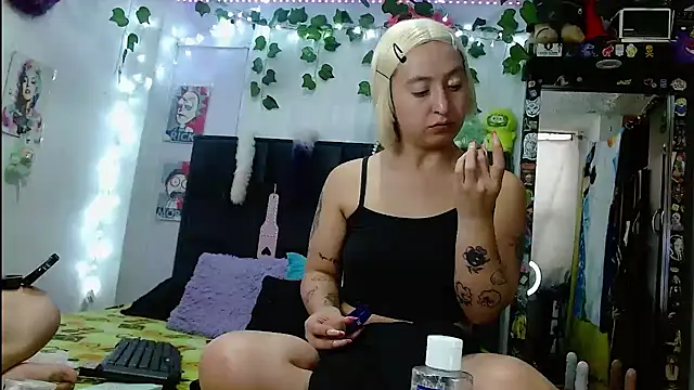 the lesbian game online show from July 27, 5:31 pm