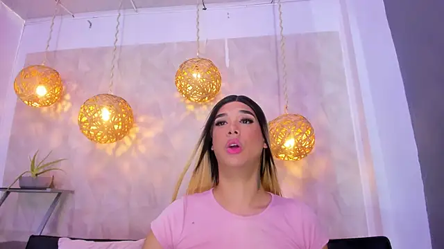 victoria aleia  online show from January 22, 9:22 pm