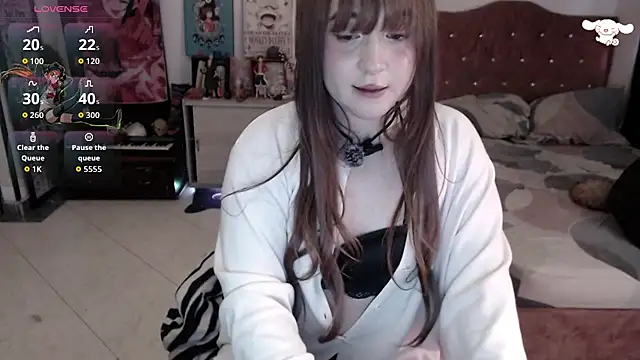 Avril2001 online show from July 8, 10:46 pm
