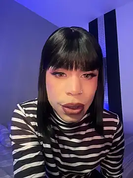 LucyGiraldo online show from June 11, 7:56 pm