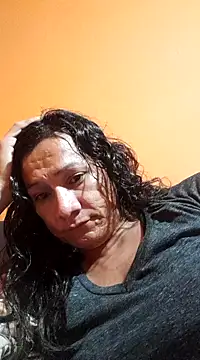 miicheele32 online show from December 27, 4:36 am