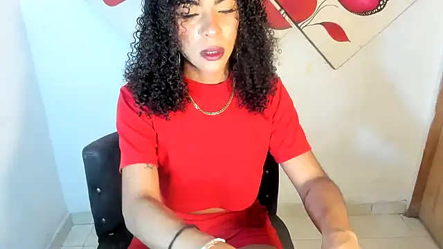 naomiwildburn online show from June 25, 8:13 pm