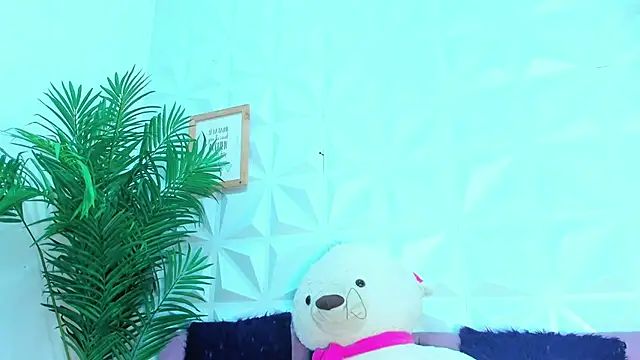 Briyit Doll online show from October 1, 9:26 pm