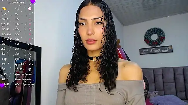 Lanna hott  online show from December 17, 7:19 pm