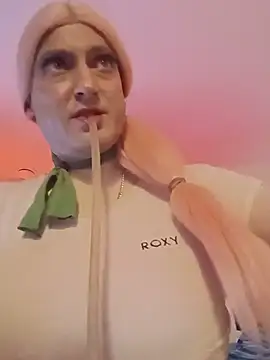 sissytrapdolly24 online show from June 24, 7:28 am