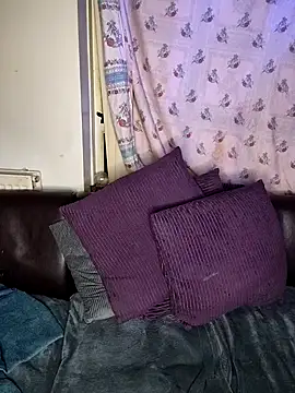 Connie Pepper online show from February 12, 1:02 am