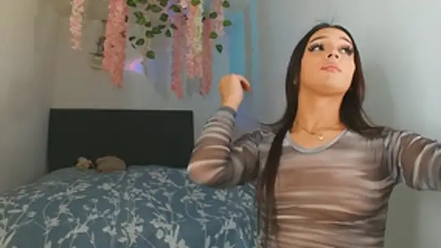 alexaryderr online show from April 15, 5:46 am