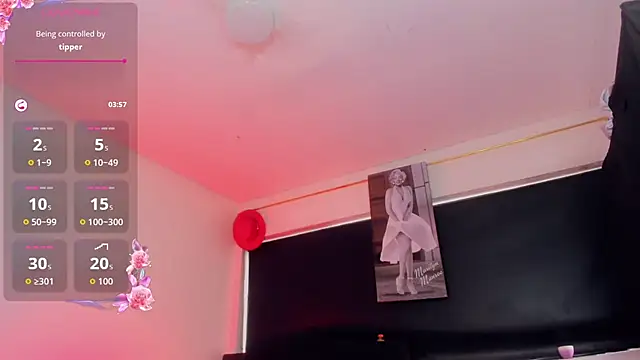 Kendall hornyy online show from July 17, 8:59 pm