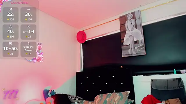 Kendall hornyy online show from July 24, 7:33 pm