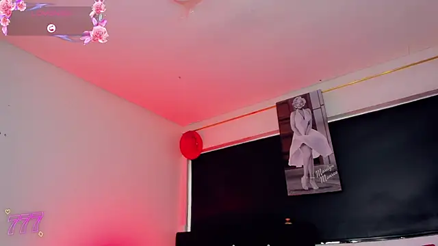 Kendall hornyy online show from July 29, 9:02 pm