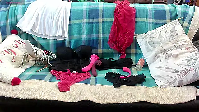 LauraMonolo online show from March 27, 12:28 pm