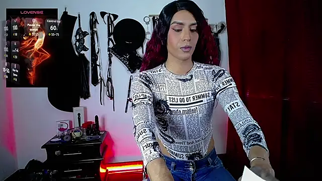 akinoro  online show from December 13, 7:53 pm