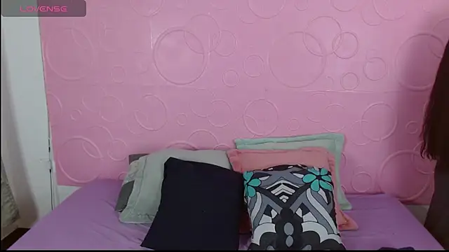 dulcenia rose online show from March 17, 1:48 pm