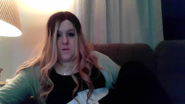 PuckBunny17 online show from December 4, 8:06 am