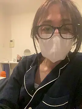 mel  mel online show from March 21, 2:00 pm