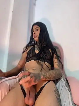 daniigarcia online show from May 2, 7:41 pm
