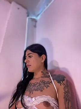 daniigarcia online show from May 6, 6:58 pm