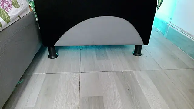 sara-bbc-dominant online show from November 19, 2:11 am