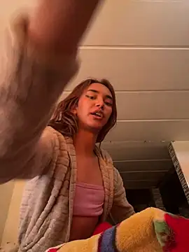 Nikol Rang   online show from February 9, 6:58 pm