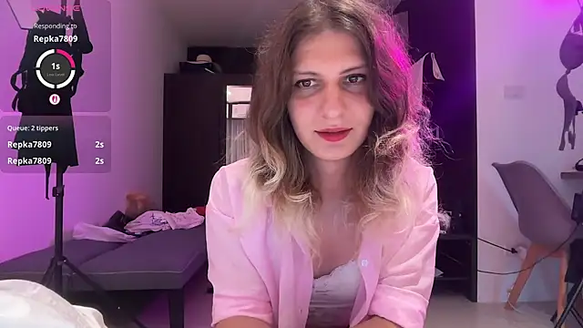 Alice Pinkhead online show from December 16, 9:58 am