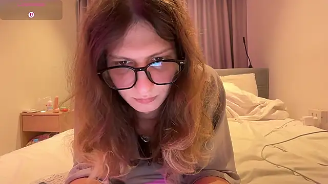 Alice Pinkhead online show from July 9, 9:46 am