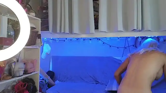 cunty tranny lydia online show from August 5, 6:30 am