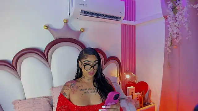 Mia Jansen online show from July 8, 1:47 pm