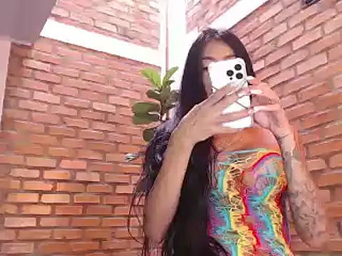 Goddessxfox online show from January 4, 6:30 pm