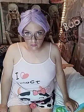 Snapshot of JOSSYANNE chatting on October 21, 5:09 am JOSSYANNE online show from October 21, 5:09 am