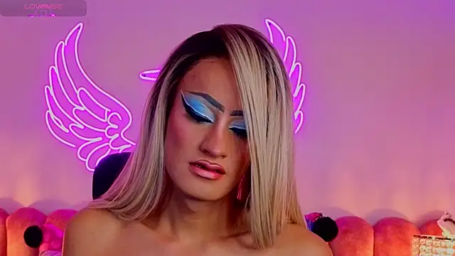  scarletmoore online show from October 25, 1:17 pm