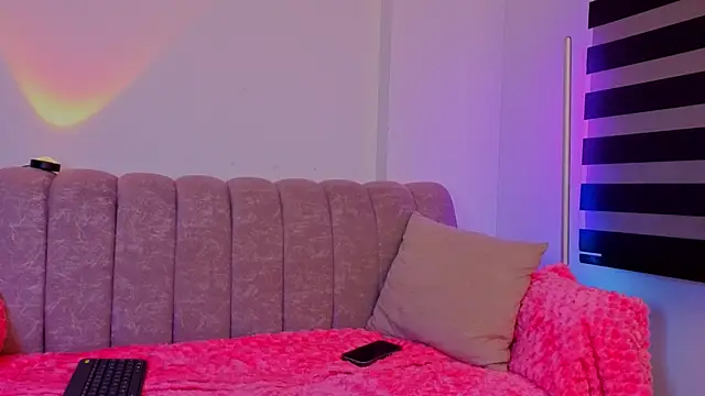  scarletmoore online show from July 10, 10:47 pm