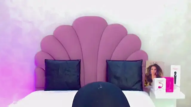briana sex32 online show from April 25, 5:11 am