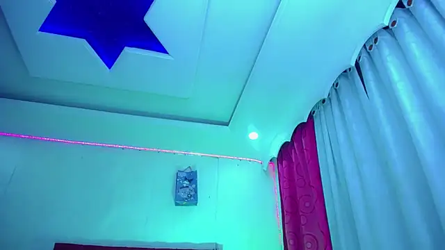 NahomiCamper online show from March 18, 12:34 am