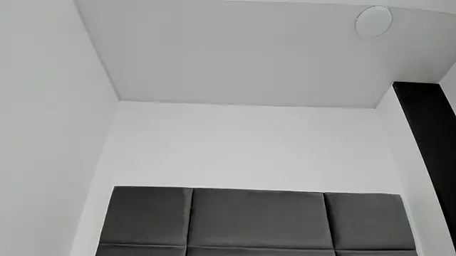 Lizz Luna online show from November 28, 7:59 pm