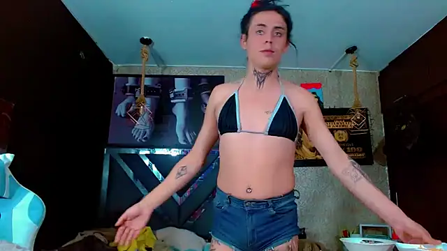 Perla Hotcortes online show from November 23, 4:09 pm