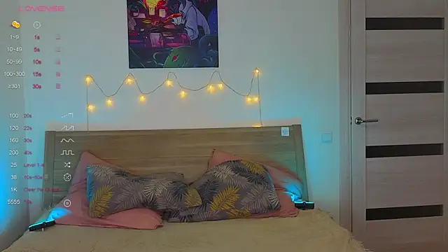  yourFoxy  online show from June 28, 8:57 pm