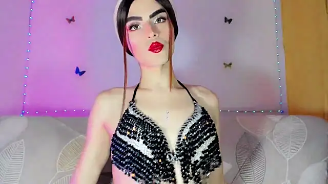 TatiGil online show from June 15, 8:11 pm